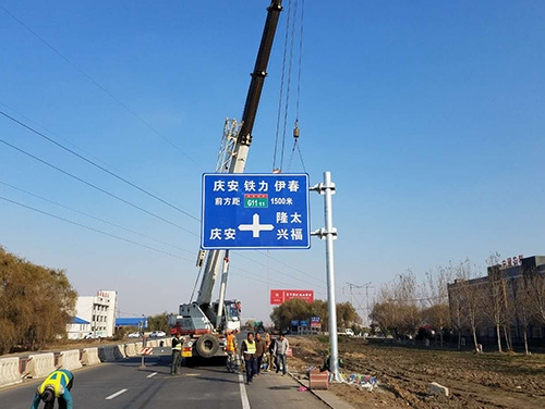 承德承德道路护栏网网片该如何进行正确的选购呢？